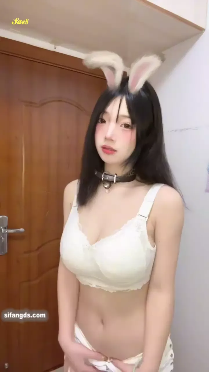 抖音乳神极品尤物巨乳奈美私拍艳照门8